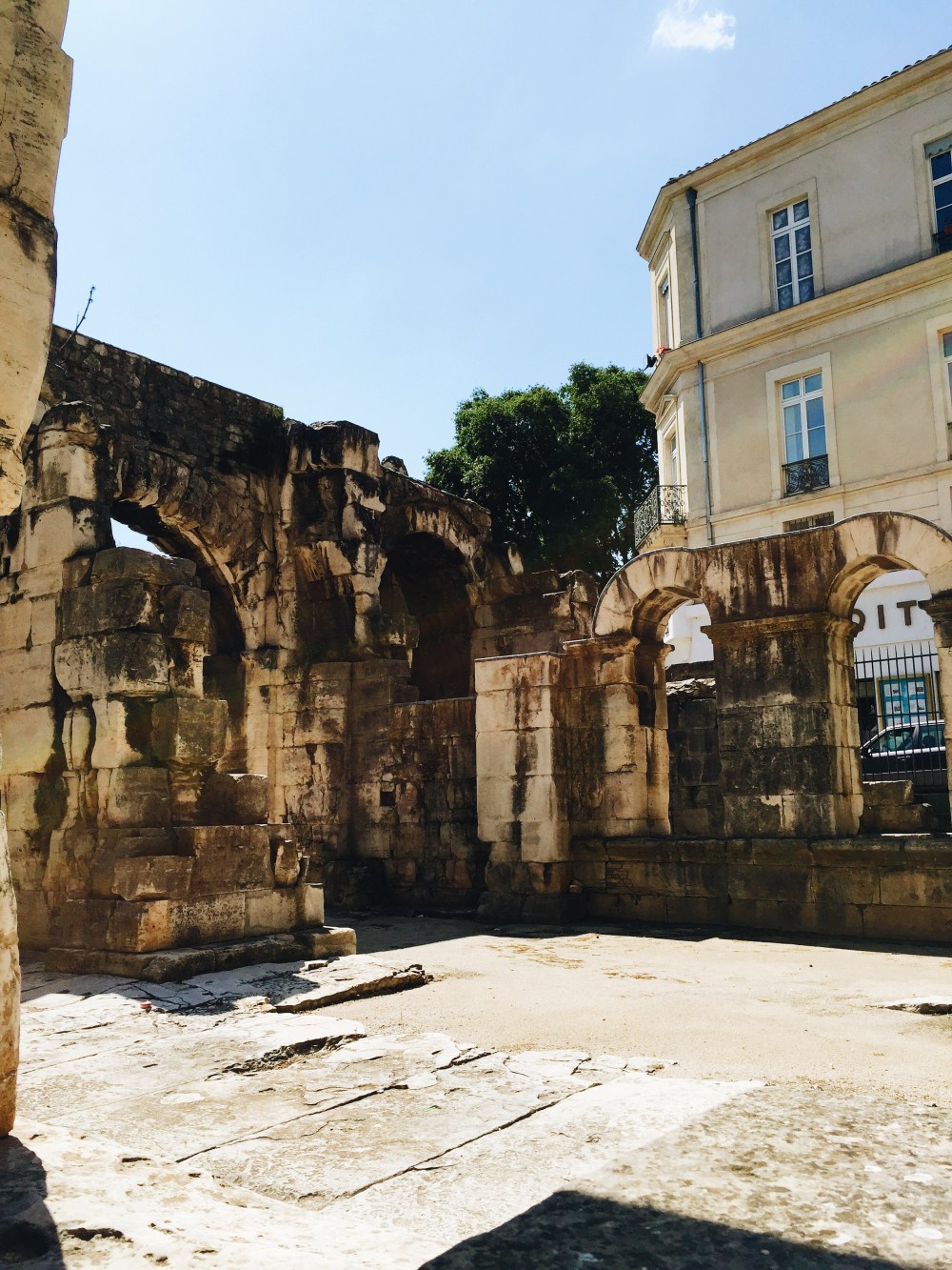 La Porte Auguste, Nimes.