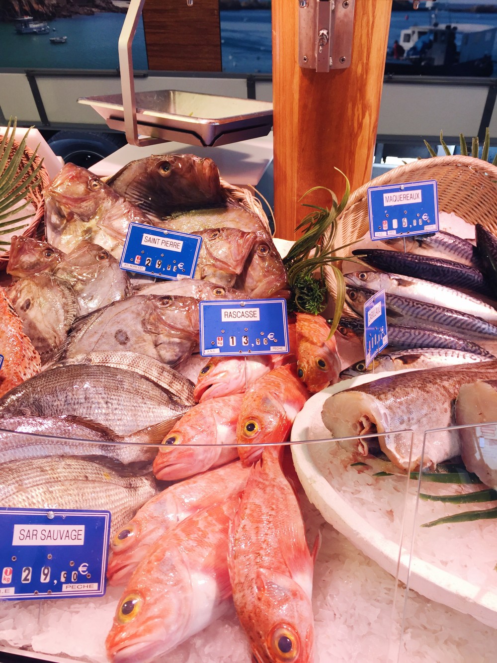 Tuesday market day, Vaison-La-Romaine